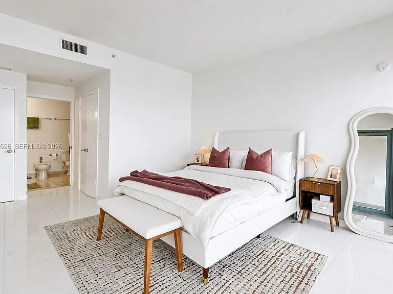 601 NE 36th St #3011 — Photo 15