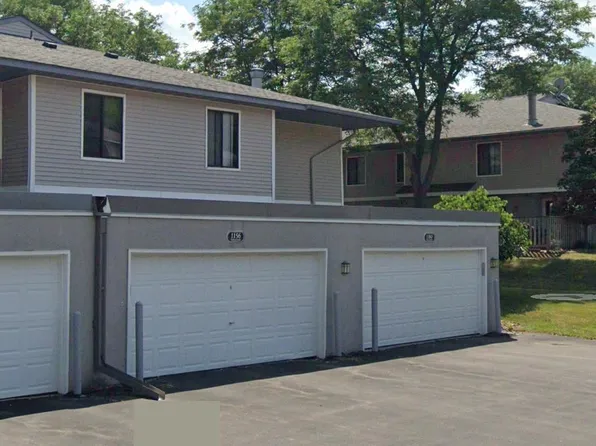 1156 Trailwood S, Hopkins, MN 55343