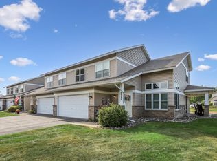 6989 99th Street Ct, Cottage Grove, MN 55016