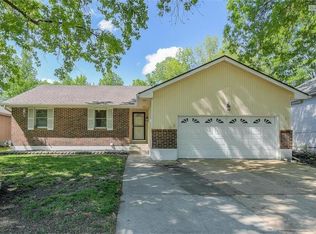 9310 E 83rd St, Raytown, MO 64138