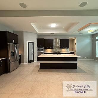4th image of 4105 Lake View Dr
