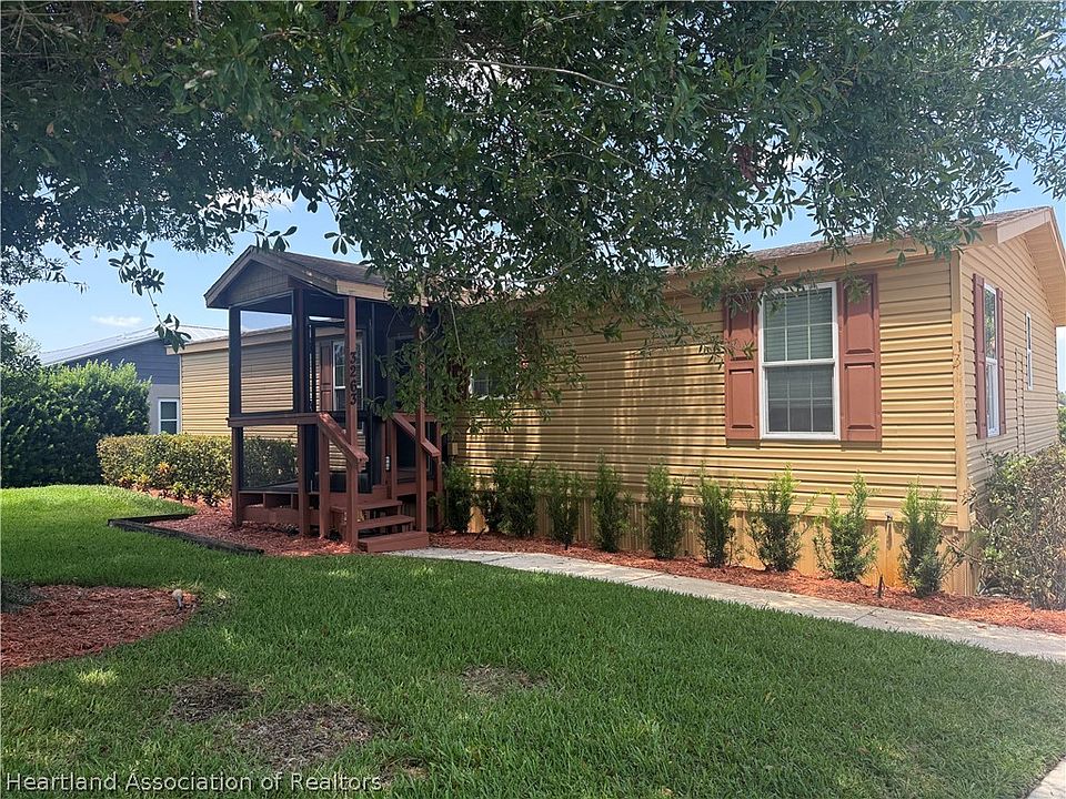 1st image of 3263 Lake Hill Dr