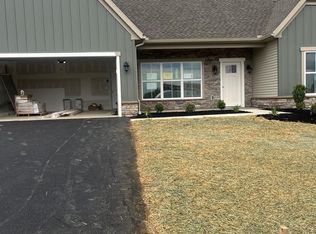 611 Lilliana Dr, Lebanon, PA 17046