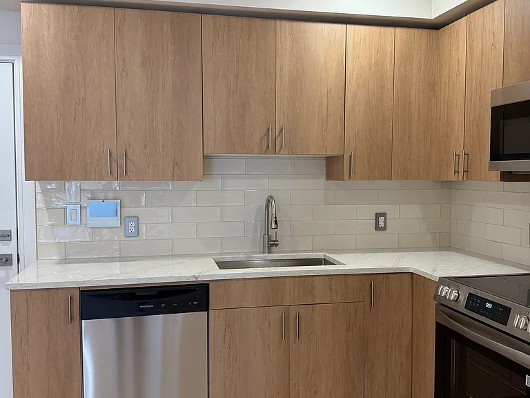 627 Valley Rd #B — Photo 11