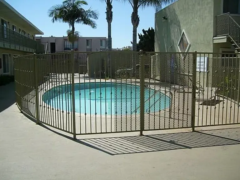 5505 Ackerfield Ave in Long Beach — Photo 11