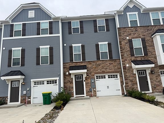 2nd image of 122 Fletcher Cir