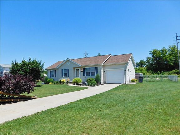 2nd image of 2695 Acorn Dr