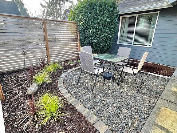 2nd image of 135 Wander Way SE