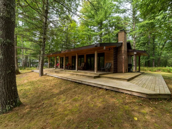 10175 S Riverbend Dr, Baldwin, MI 49304