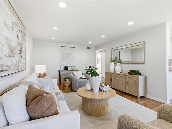 5th image of 255 S Rengstorff Ave APT 7