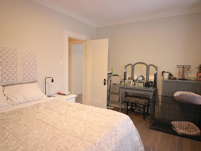 3056 N Honore St #1 — Photo 8