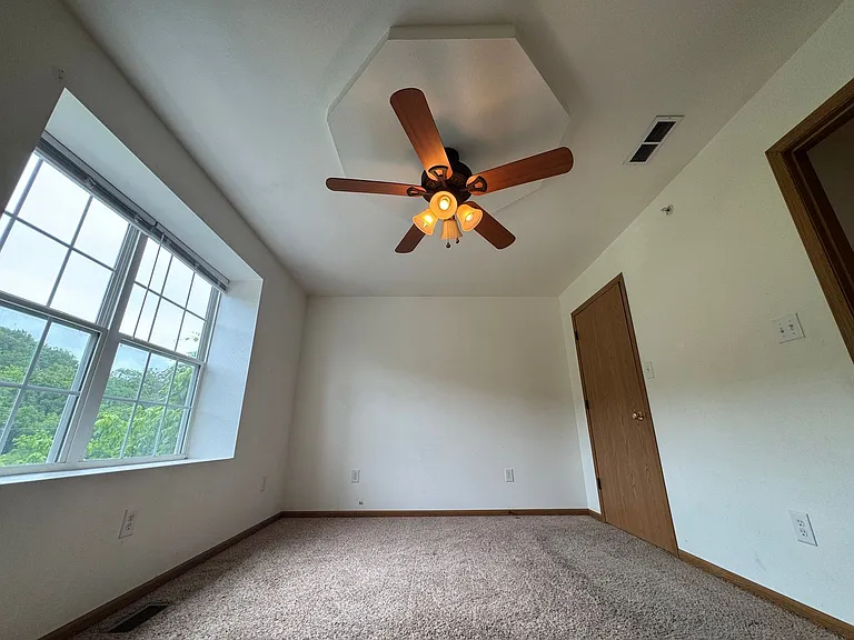 700 Hillside Rd — Photo 22