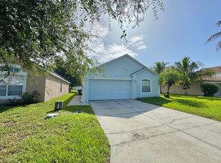2093 Whispering Trails Blvd, Winter Haven, FL 33884