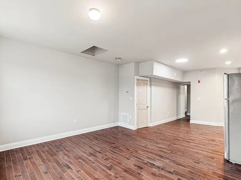 2928 W Oxford St #3 — Photo 7