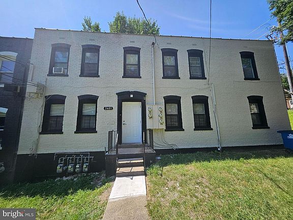 2nd image of 3401 15th St SE