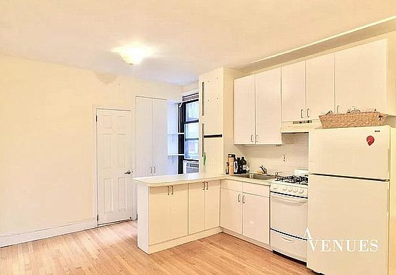 2nd image of 306 W 93rd St #35