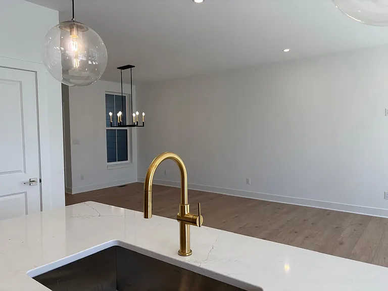 41530 Breck St — Photo 6