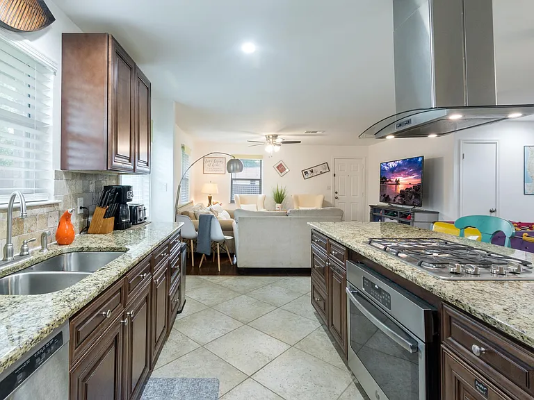 602 N Allen Dr — Photo 17