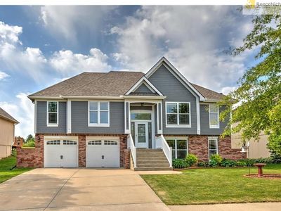 1211 Aspen Dr, Smithville, MO, 64089
