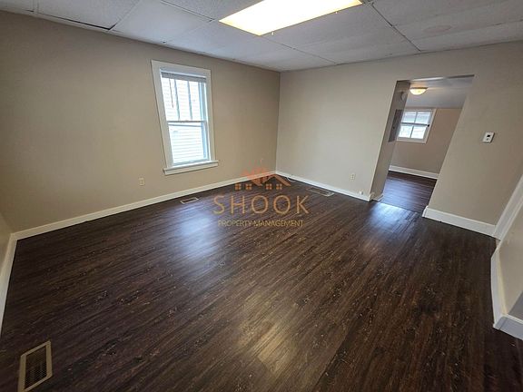 3rd image of 912 Roberts St #A