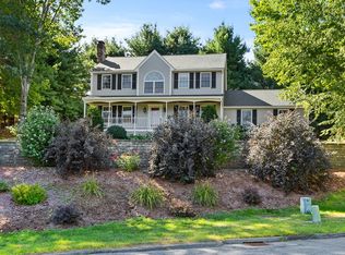 60 Revolution Dr, Leominster, MA 01453