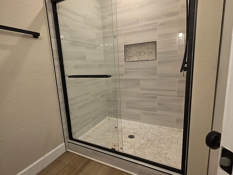 18001 Richmond Place Dr #1117 — Photo 2