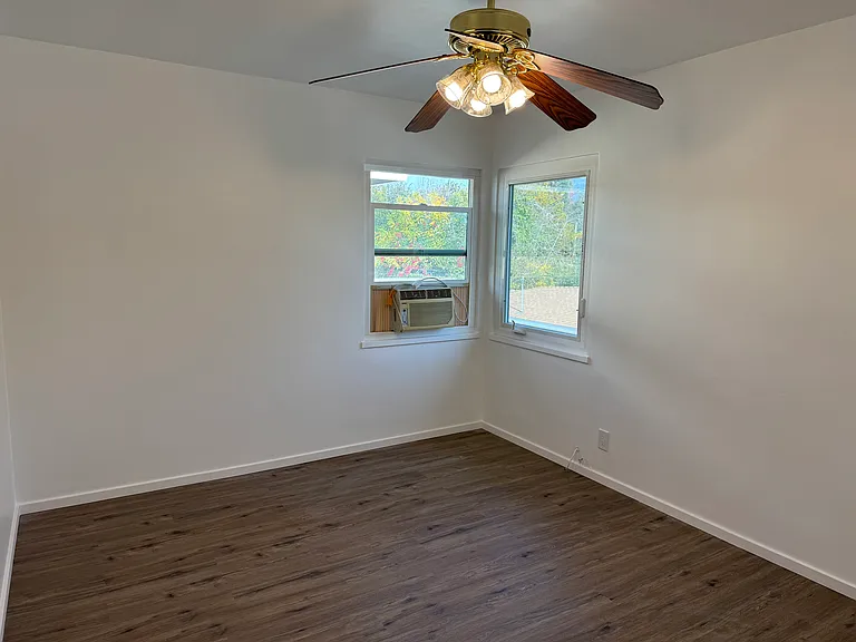 1204 N Monterey St #E — Photo 4