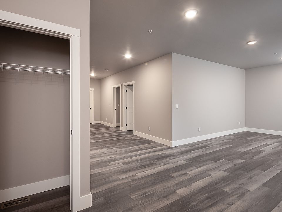 2nd image of 316 Cascade Ct #202