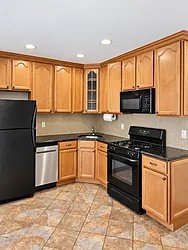 29-16 Newtown Avenue, #3R