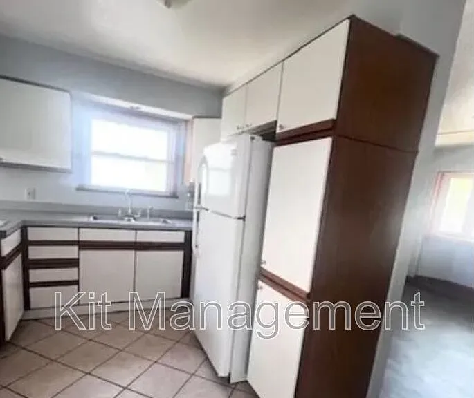 2248 Broadway St #LOWER BACK — Photo 3