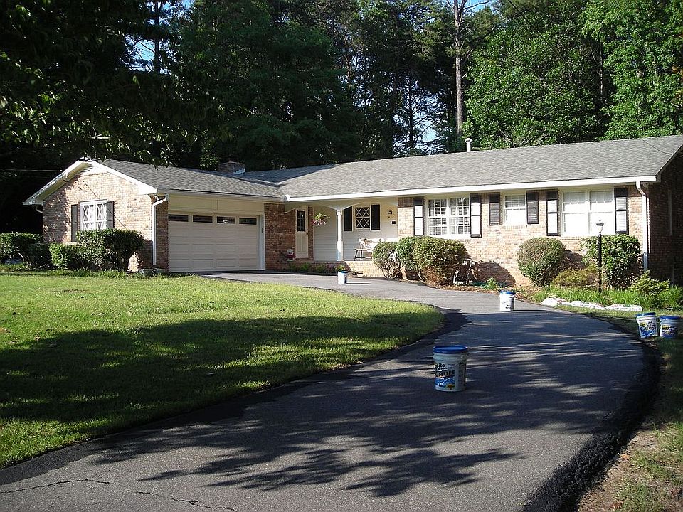 1st image of 2656 Club Valley Dr NE