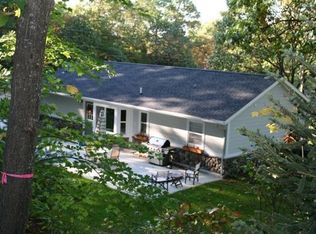 5061 Grand River Dr NE, Grand Rapids, MI 49525