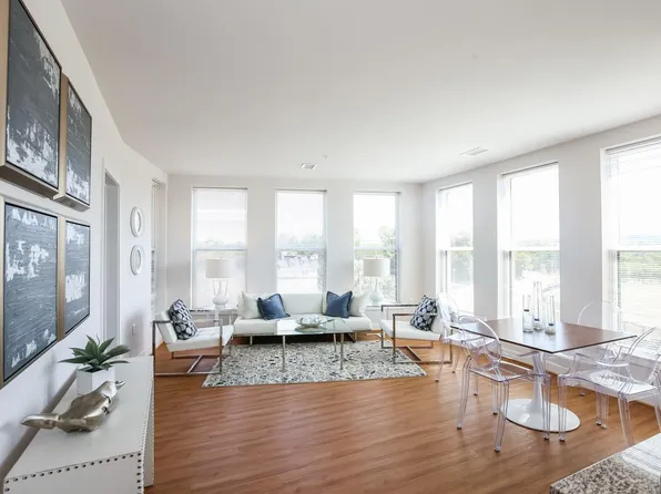 1600 Pennsylvania Ave SE Apartments