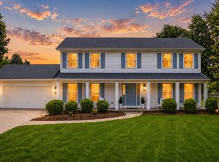 40W679 White Fence Way, St Charles, IL 60175