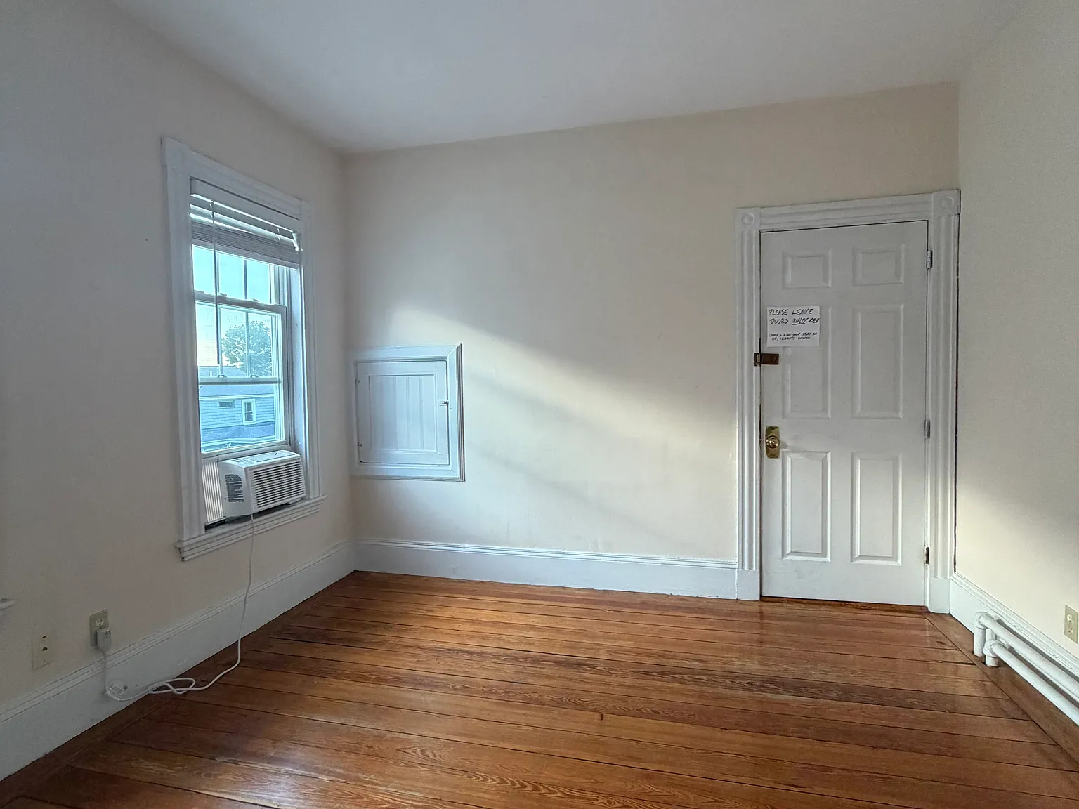 1 bed, 1100 sqft, $2,200 — Photo 4