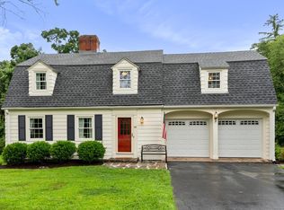 69 Hillcrest Rd, Glastonbury, CT 06033