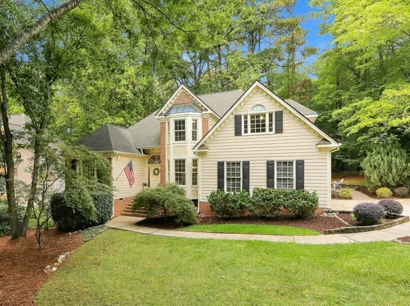 102 Steep Bank Dr, Cary, NC 27518