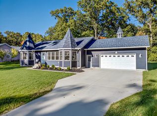 464 Grover Rd, Muskegon, MI 49442