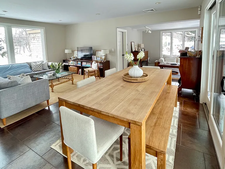 49 Drumlin Rd — Photo 3