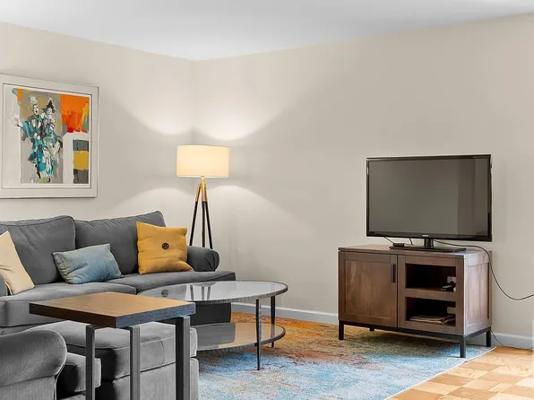 208 Broadway APT J1501, Manhattan, NY 10002