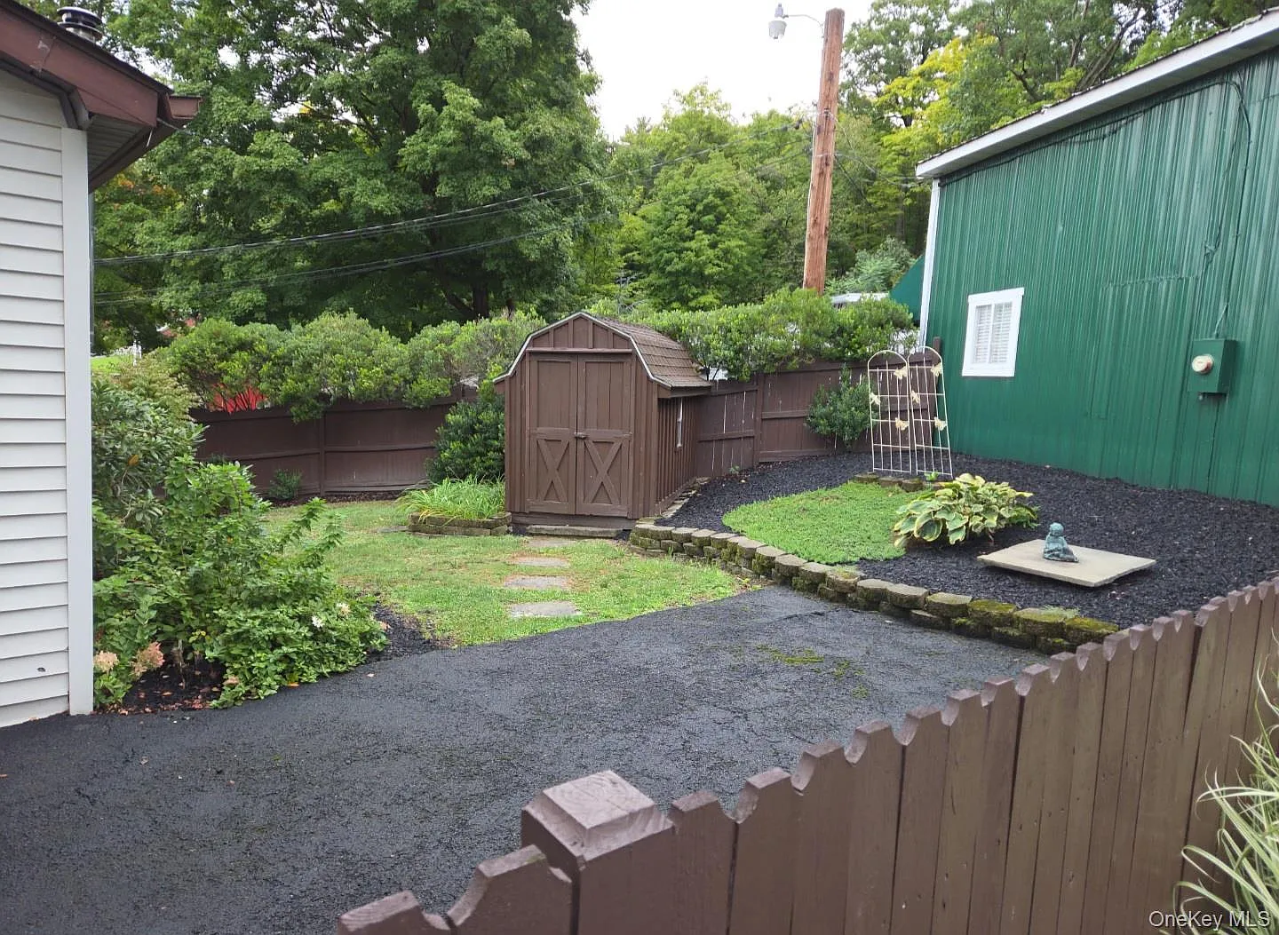 2 bed, 1.0 bath, 1050 sqft, $2,000 — Photo 3