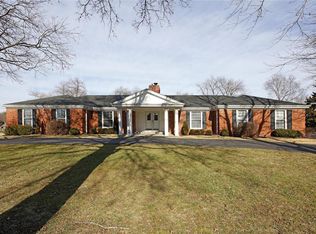 12877 Kent Manor Dr, Saint Louis, MO 63131