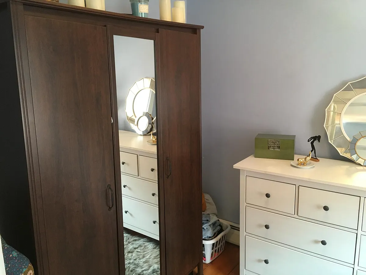 Small room off bedroom. Can be closet or office. - 25 Mystic St #3