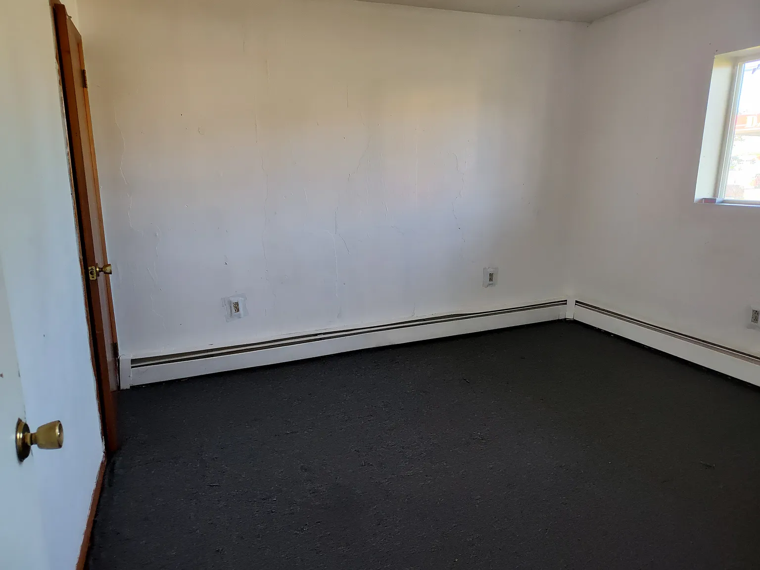 2 bed, 1.5 bath, 900 sqft, $900 — Photo 4