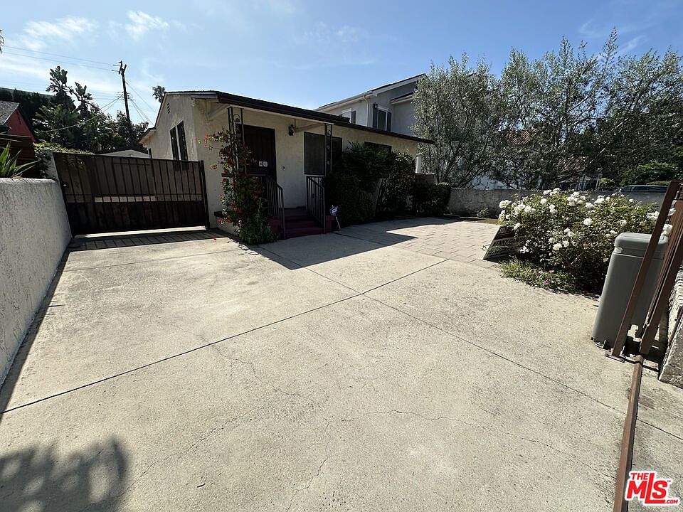 1st image of 12216 Allin St