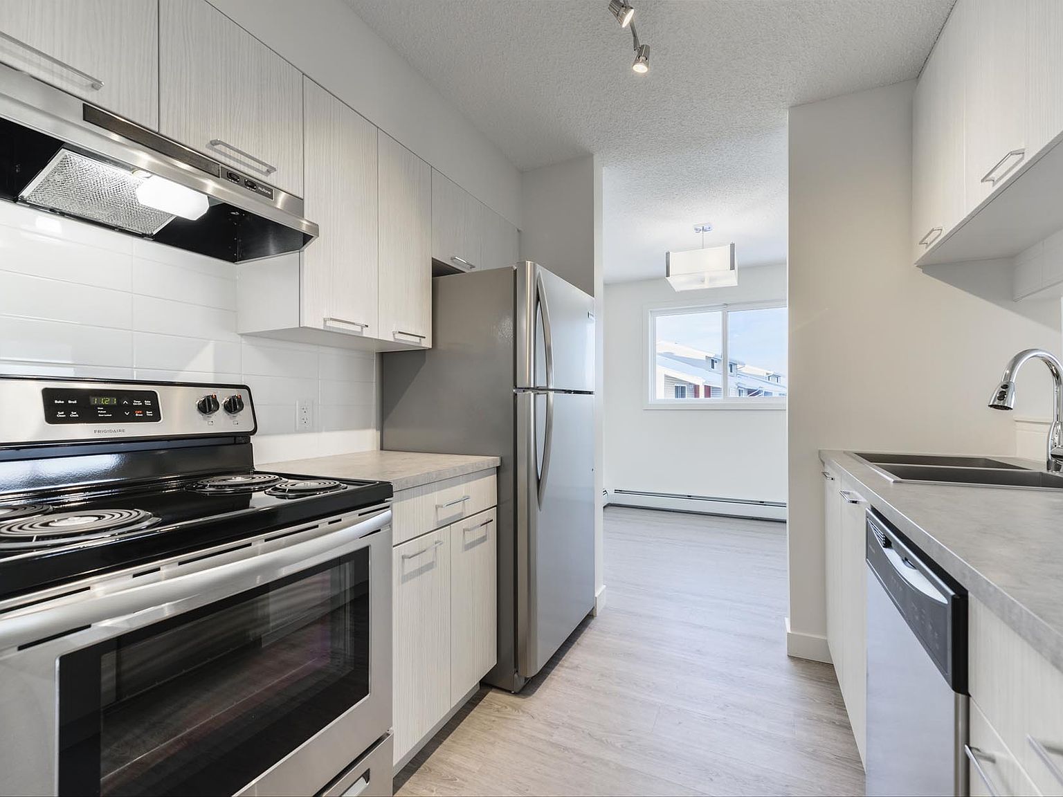 7611 172nd St NW #773407, Edmonton, AB T5T 2P9 | Zillow