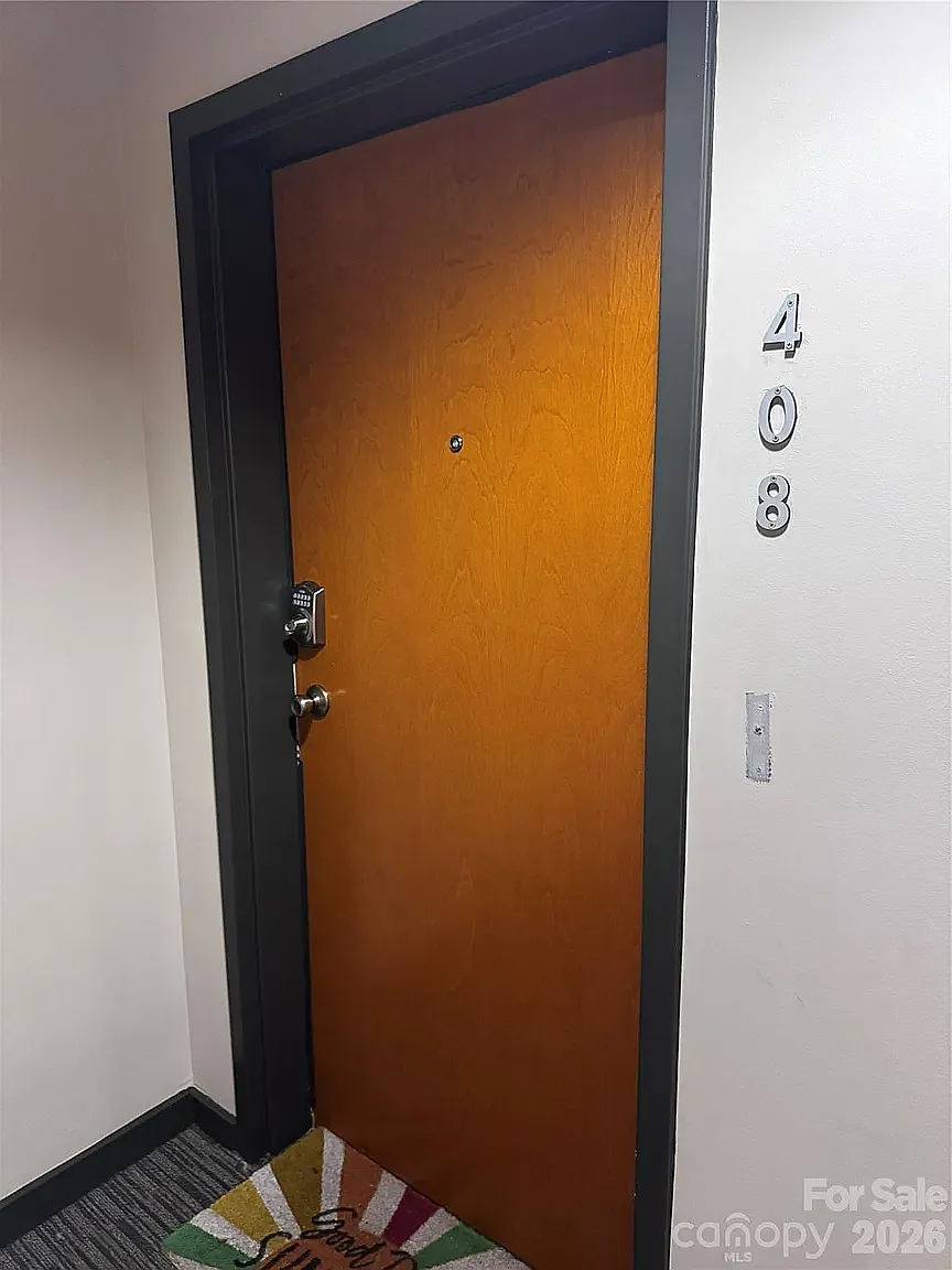 2 bed, 787 sqft, $1,950 — Photo 4