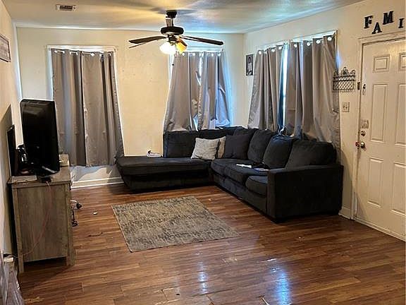 3rd image of 5423 Mandeville St