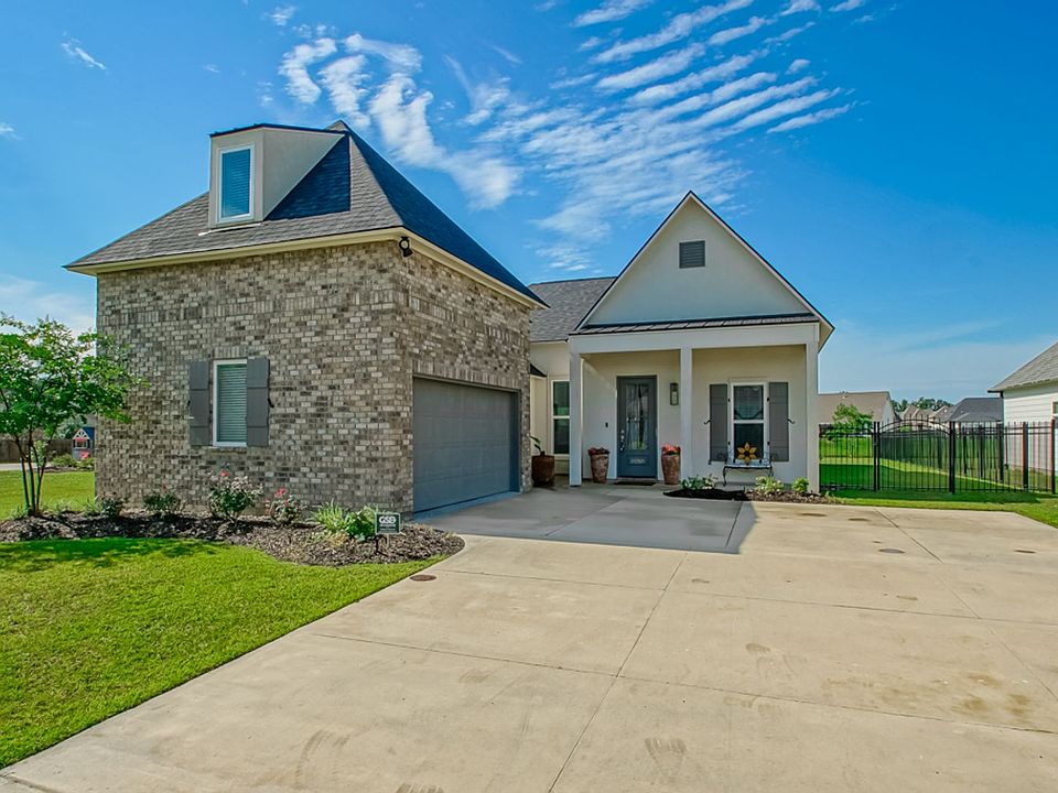 1st image of 39269 Canopy Ct