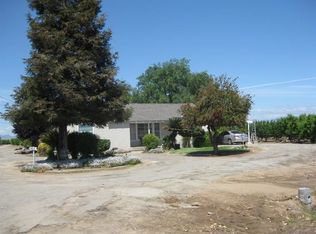 22304 Floral Ave, Dinuba, CA 93618